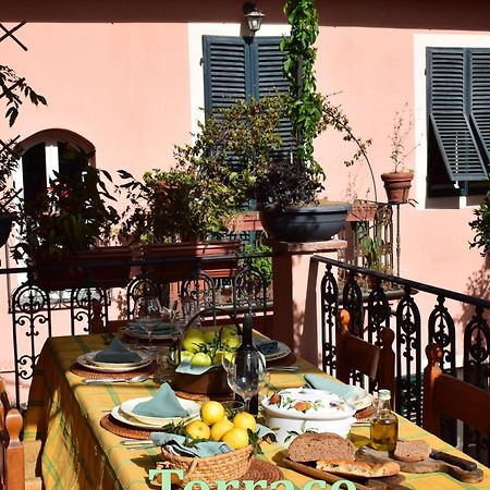 Il Carmine Charme & Terrace With Ac Apartment ลุคคา ภายนอก รูปภาพ