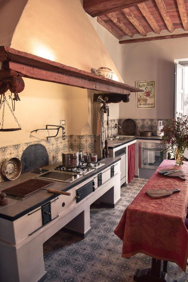 Il Carmine Charme & Terrace With Ac Apartment ลุคคา ภายนอก รูปภาพ
